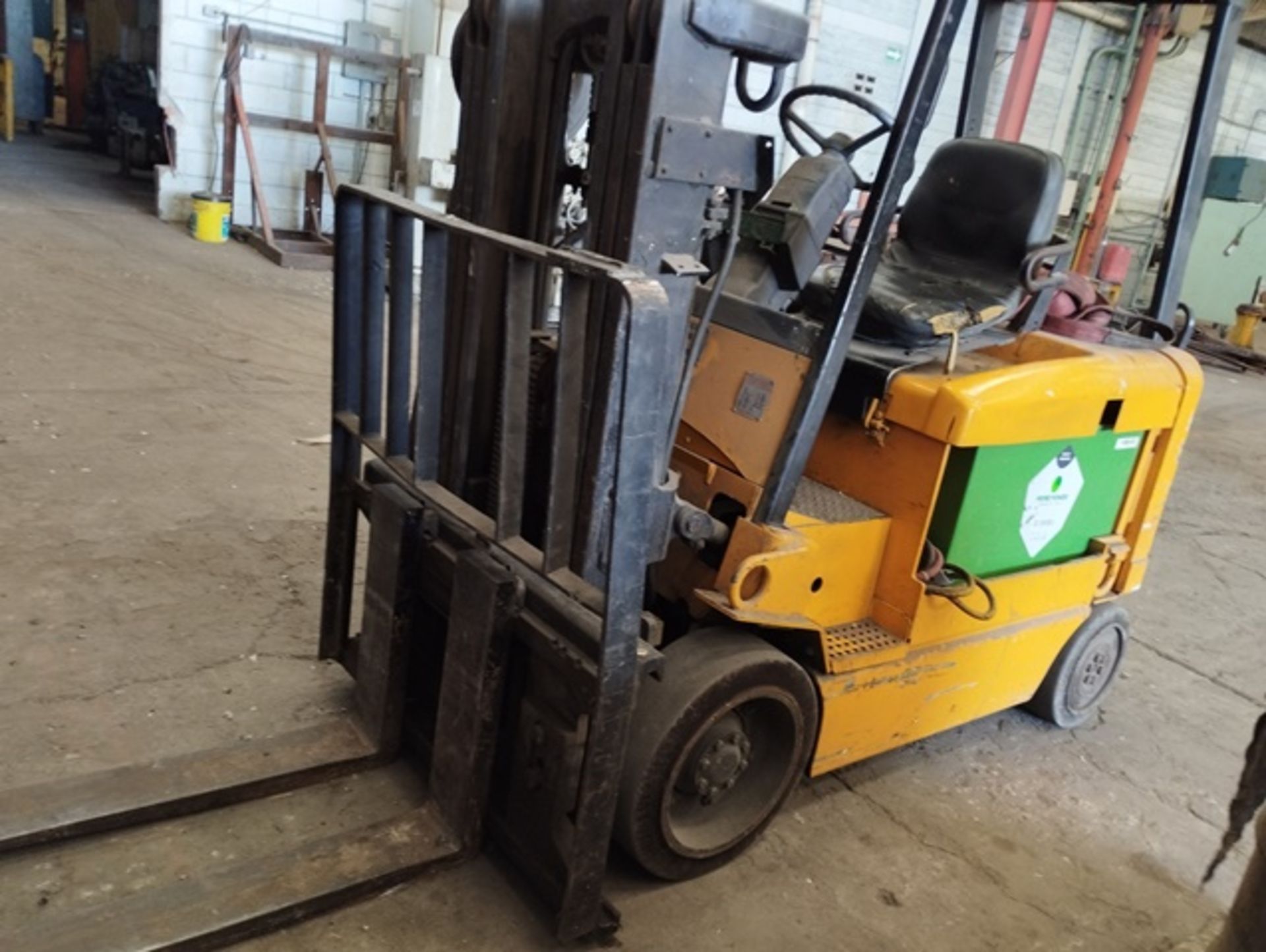 ELECTRIC FORKLIFT