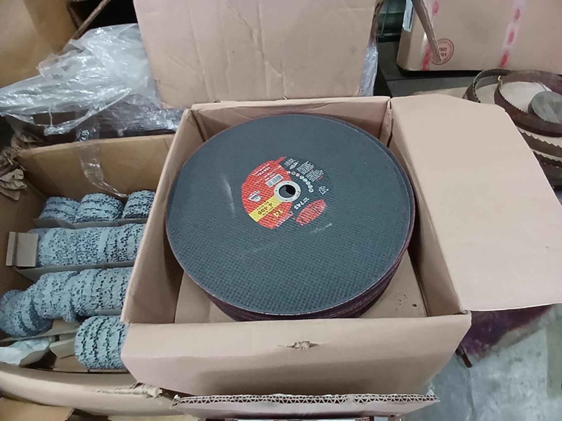 LOT OF ABRASIVES - Image 2 of 10