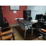 LOT OF OFFICE FURNITURE