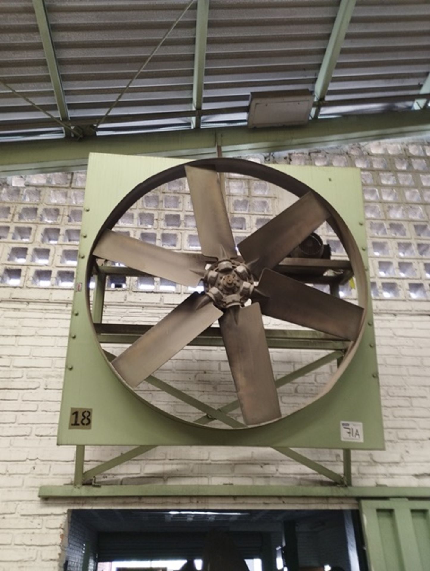 WALL FAN