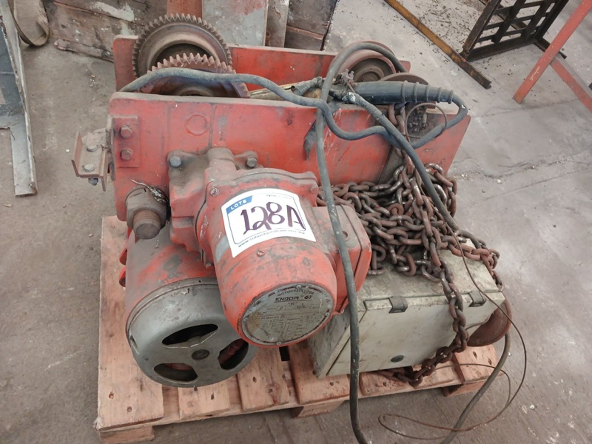 ELECTRIC HOIST