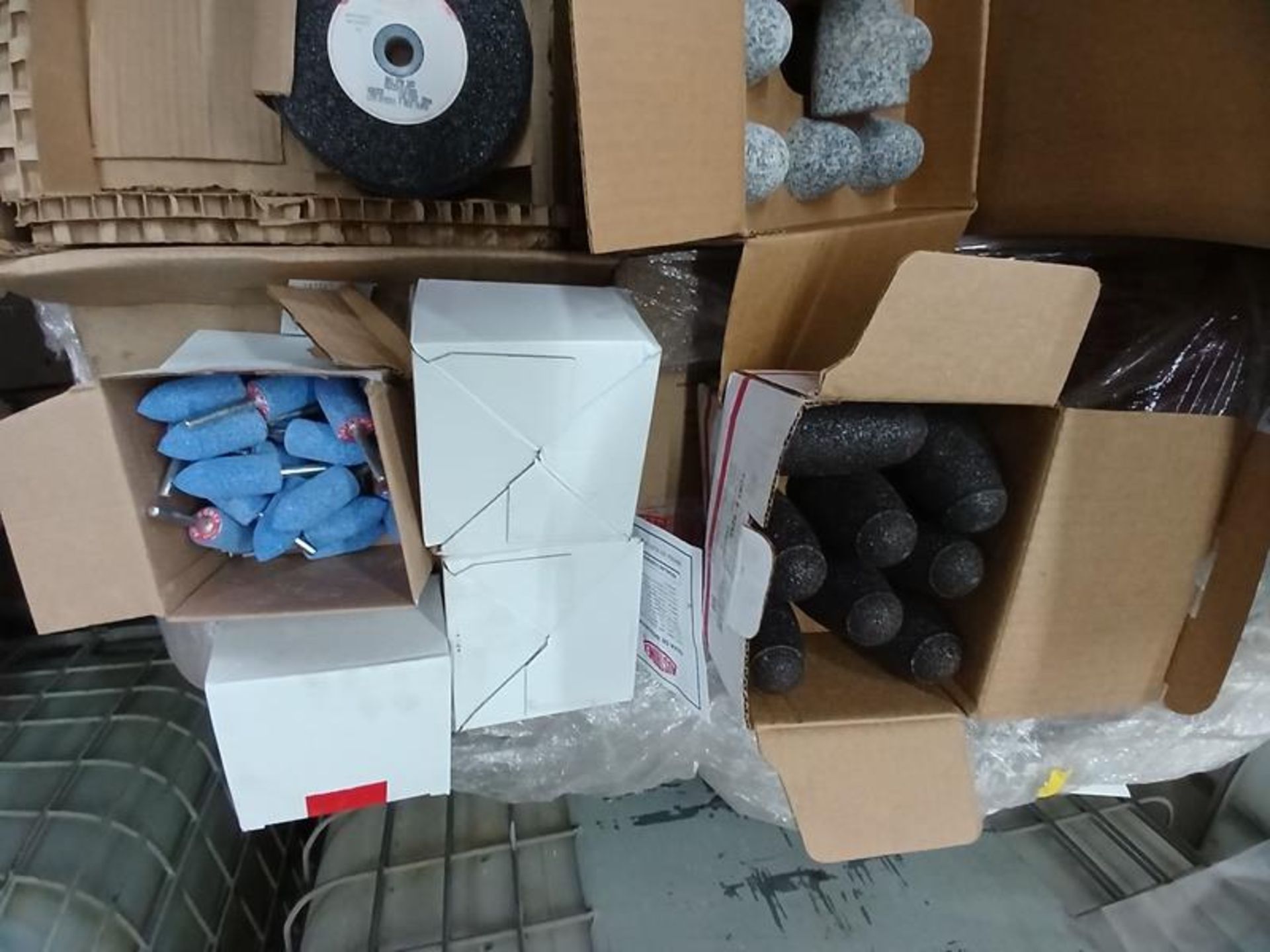 LOT OF ABRASIVES - Image 7 of 10