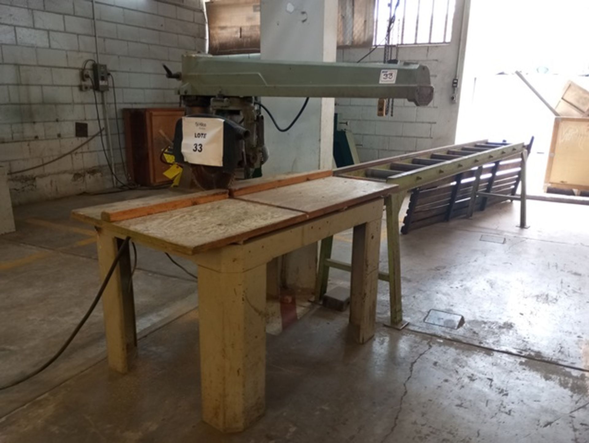 RADIAL ARM SAW