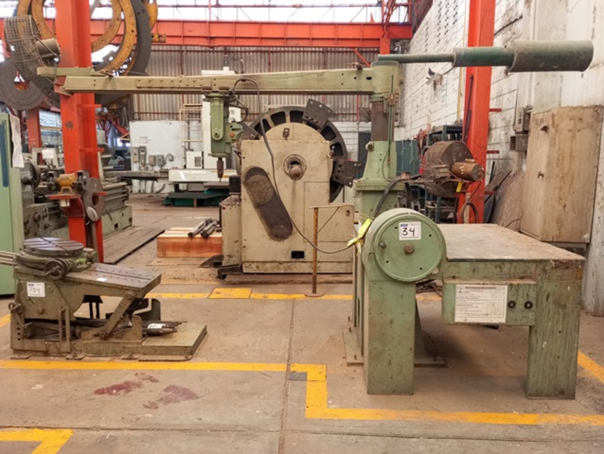 RADIAL DRILL