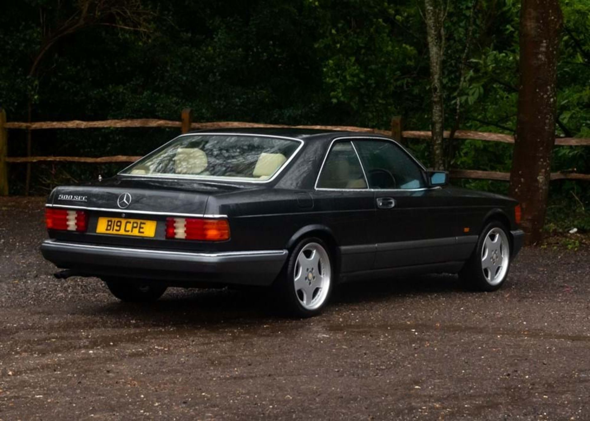 1989 Mercedes-Benz 500SEC €œFrom the Cheesbrough Collection€ - Image 7 of 8