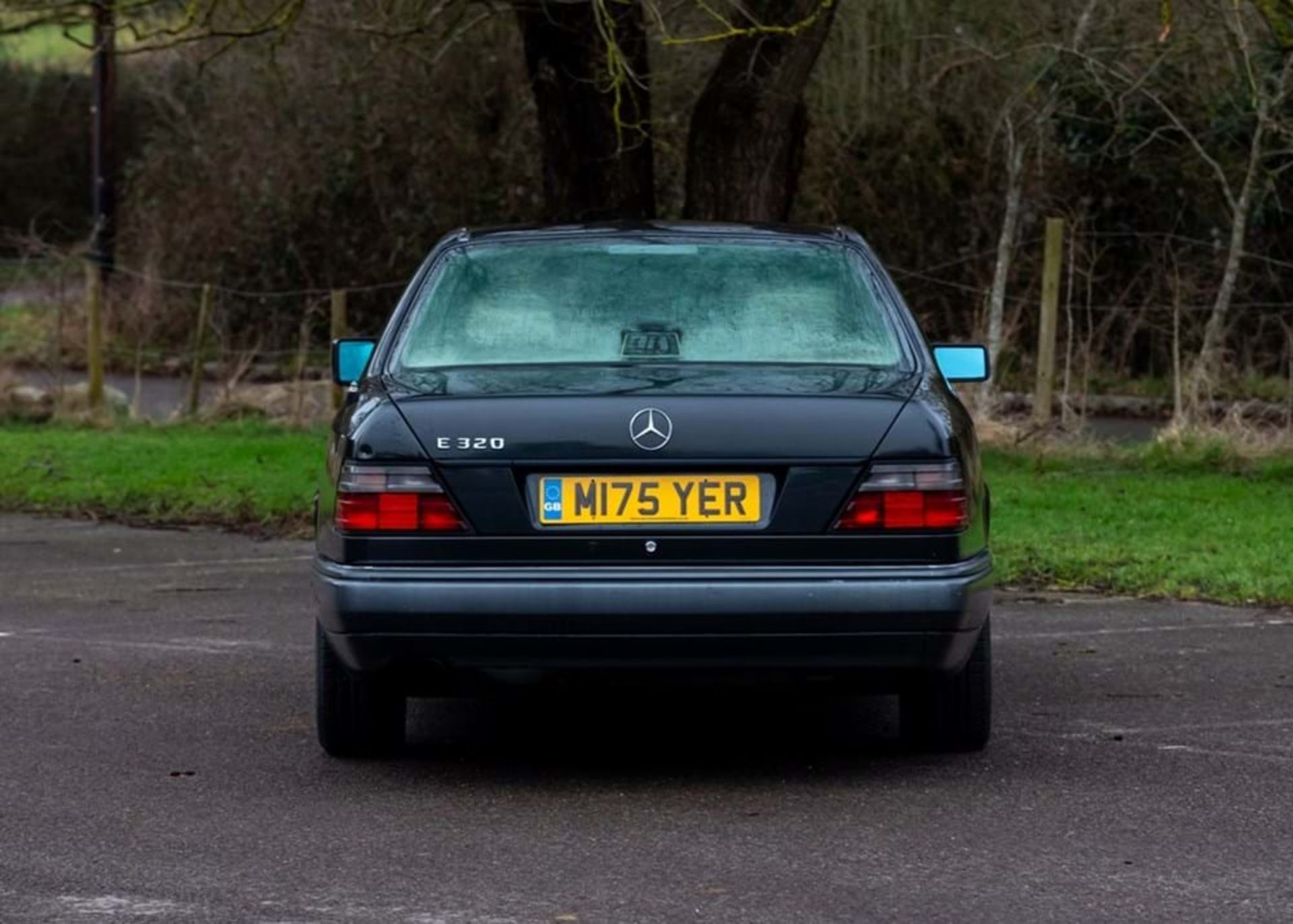 1995 Mercedes-Benz E320 Coupé - Image 2 of 10