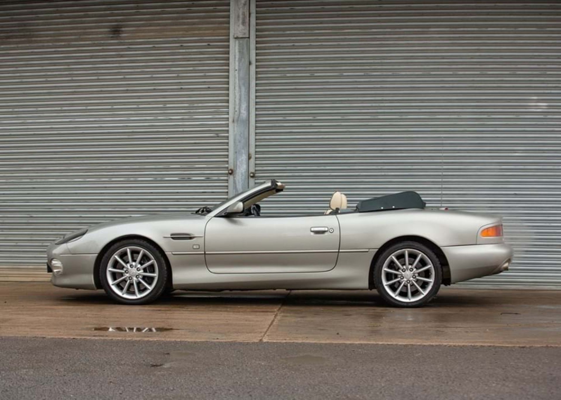 2002 Aston Martin DB7 Vantage Volante - Image 9 of 10