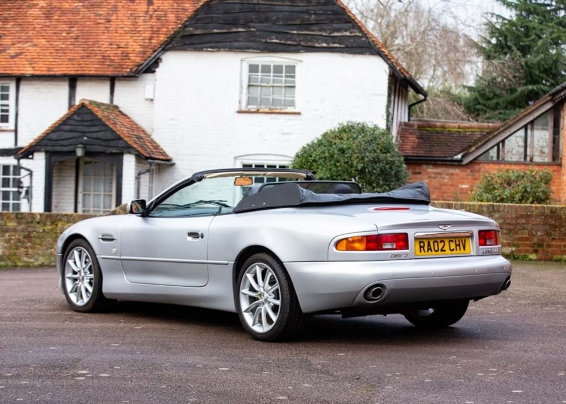 2002 Aston Martin DB7 Vantage Volante - Image 10 of 10