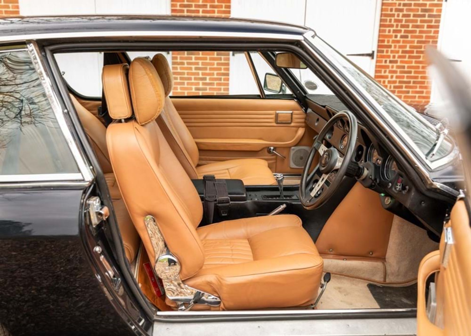 1969 Jensen Interceptor Mk. II - Image 5 of 10