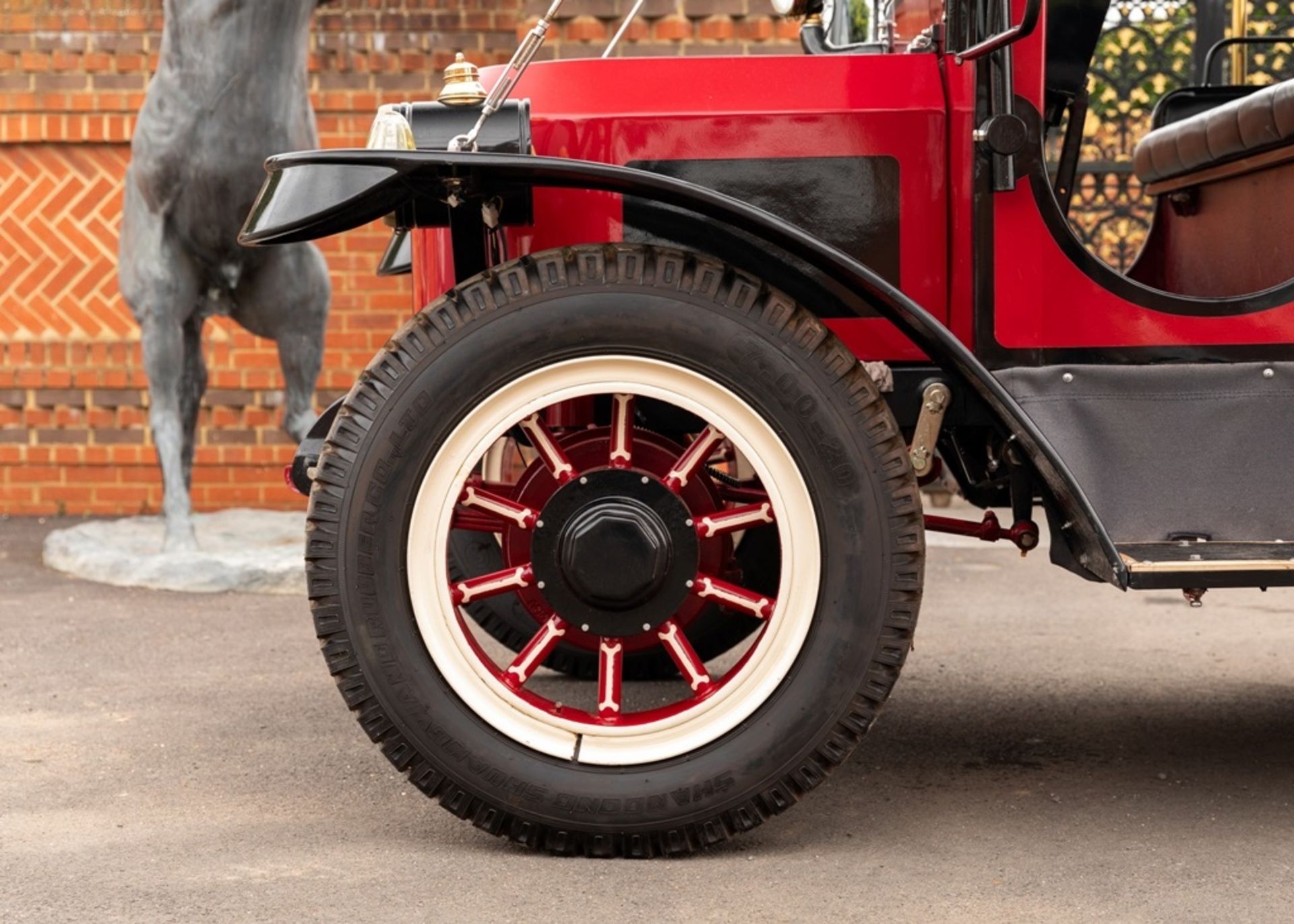 Electric Replica Stanley Mountain Wagon - Image 8 of 11