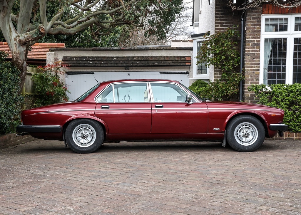 1990 Daimler Double-Six Series III (5.3 Litre) No Reserve - Image 18 of 19