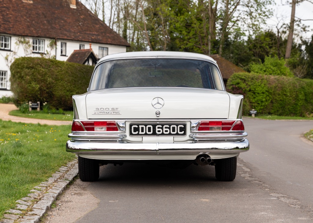 1965 Mercedes-Benz 300SE Fintail - Image 19 of 22