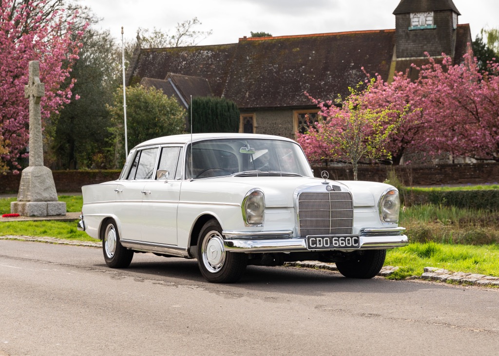 1965 Mercedes-Benz 300SE Fintail - Image 13 of 22