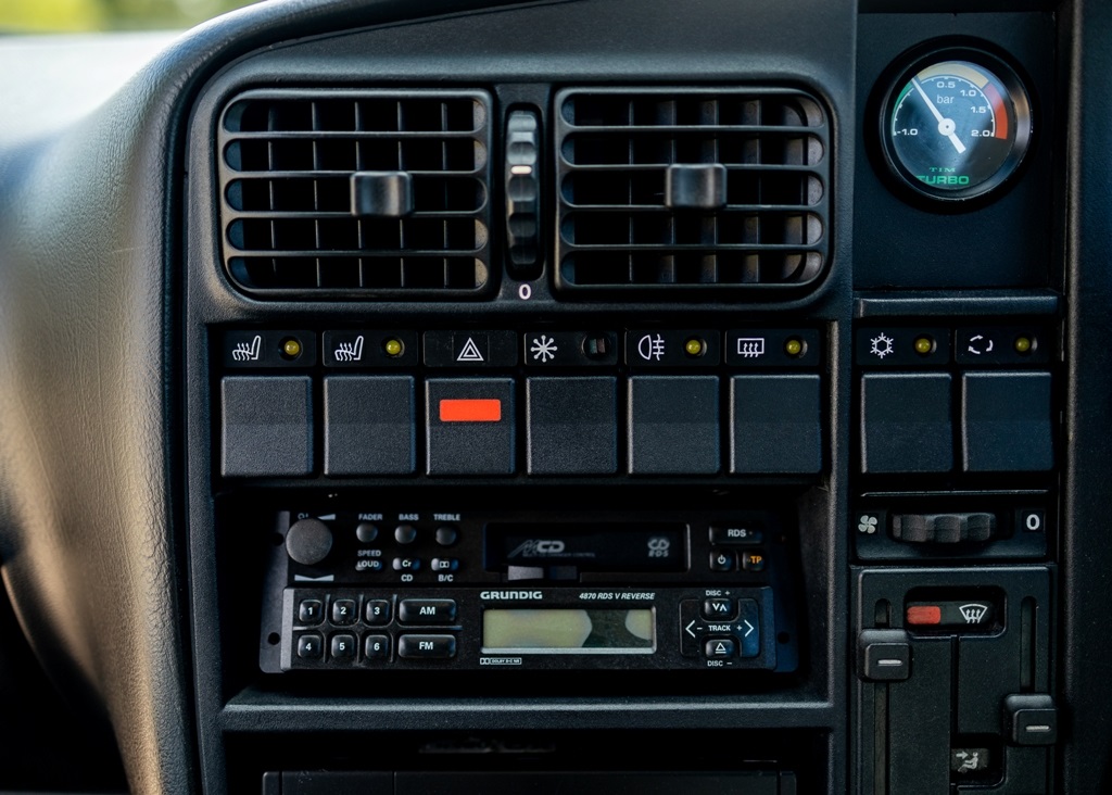 1991 Vauxhall Lotus Carlton - Image 14 of 34