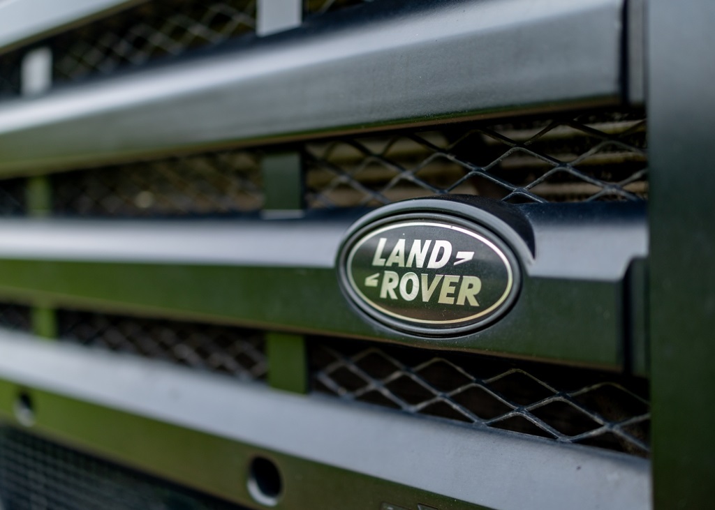 2015 Land Rover Defender 90 TD - Image 7 of 33