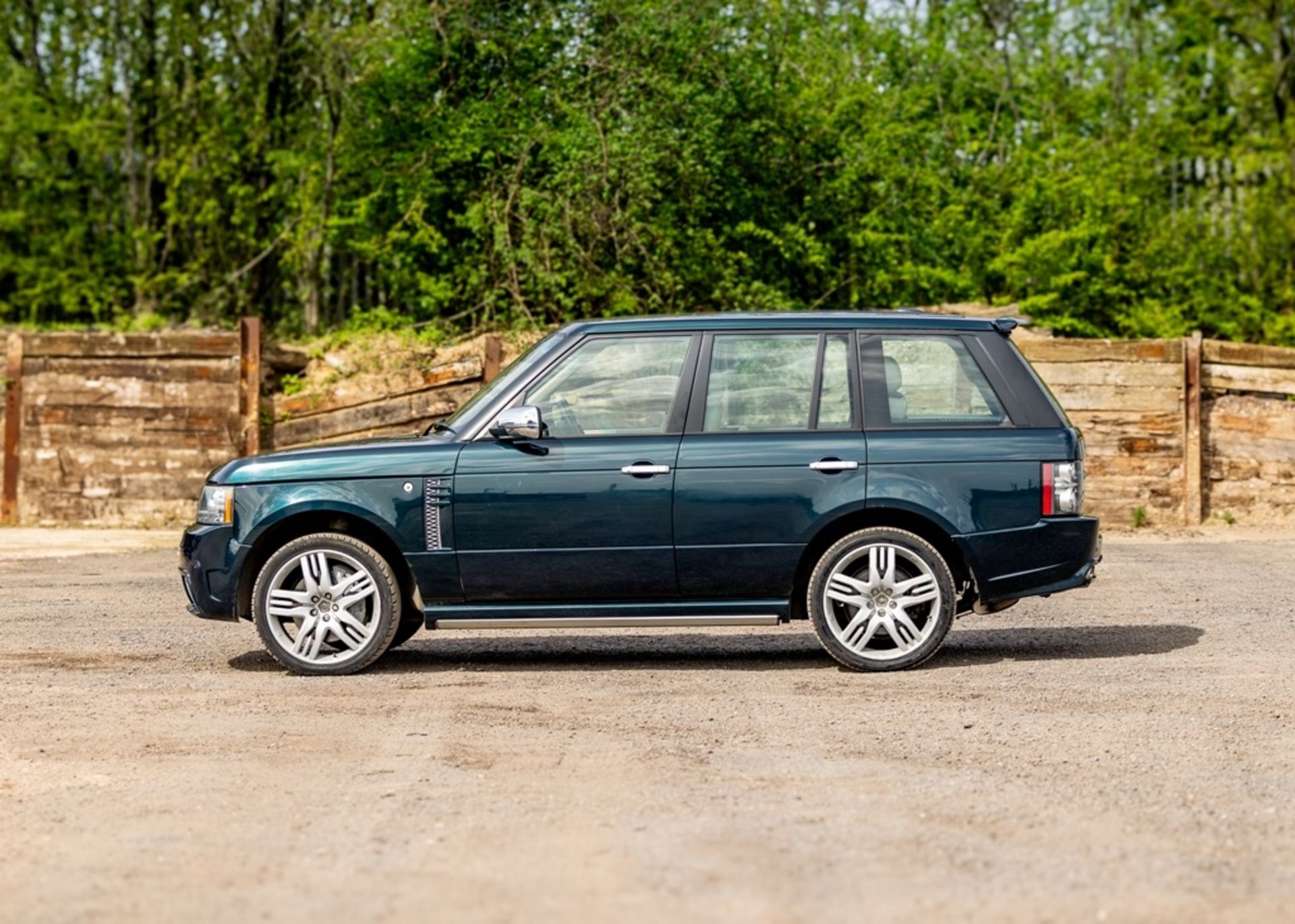 2009 Range Rover L322 Holland & Holland 5.0 Supercharged - Image 2 of 40