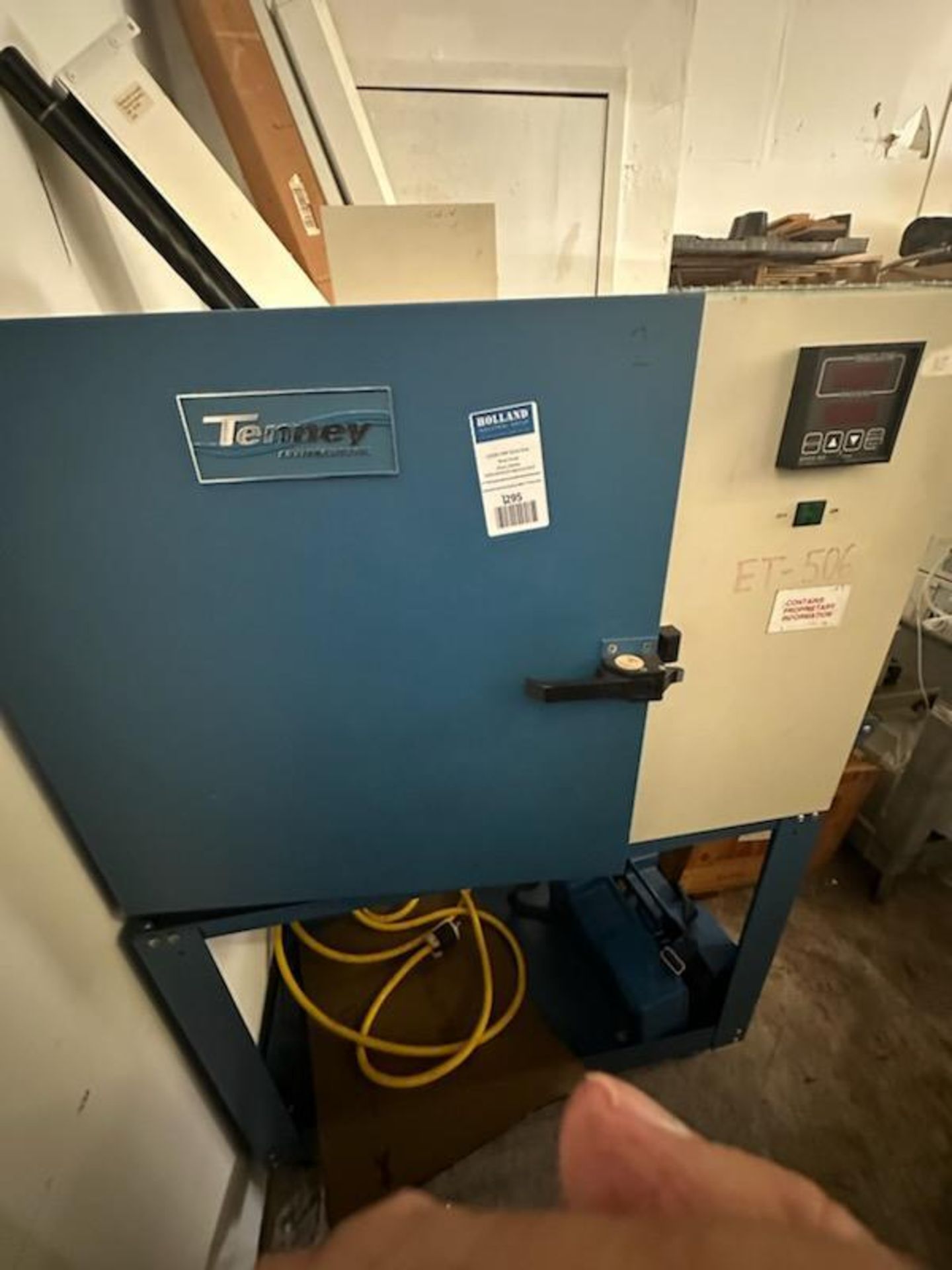 Tenney Enviromental Chamber, Mdl: TJR, S/N: 27650-13