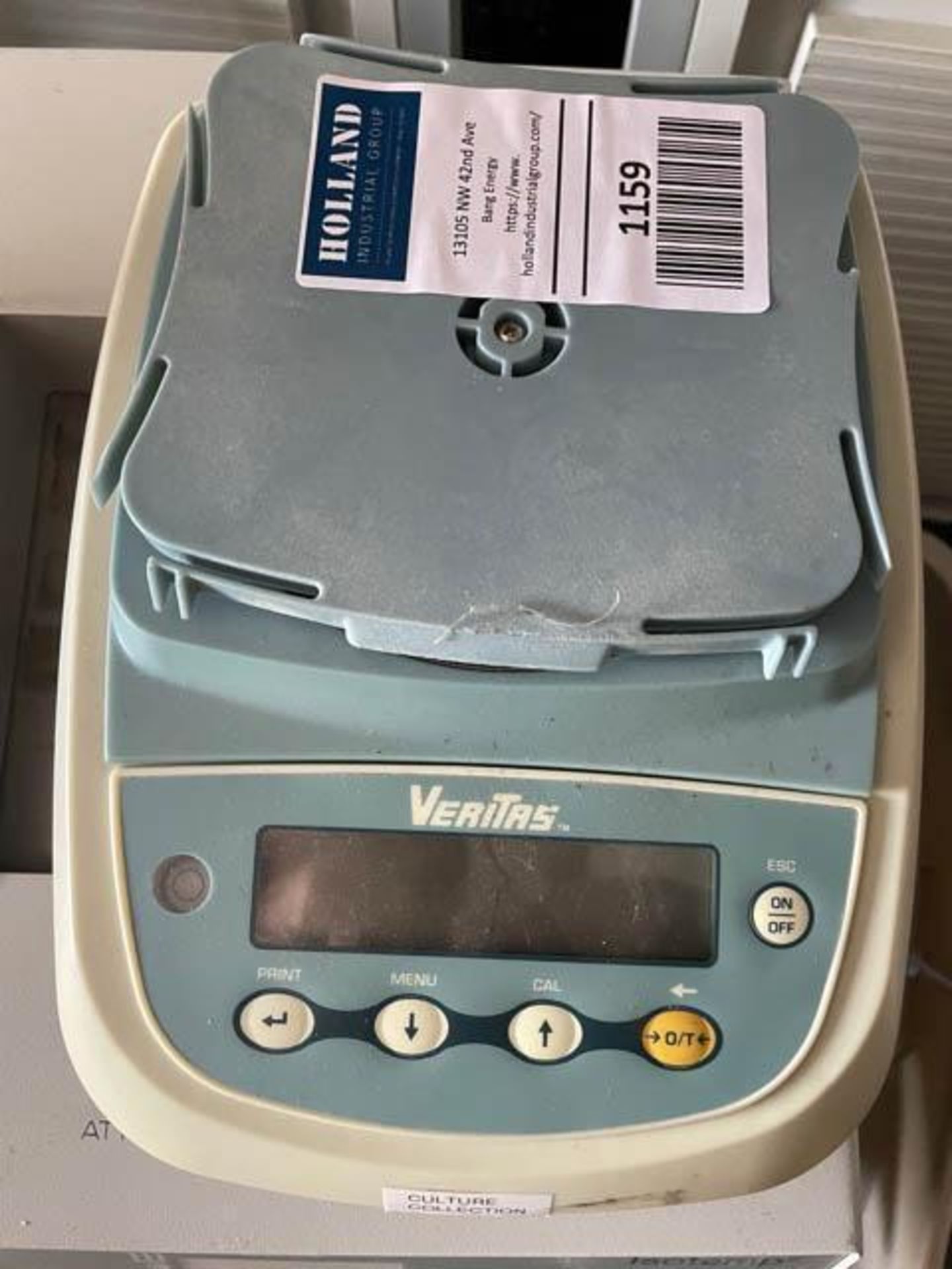 Veritas Model S5201 Digital Scale