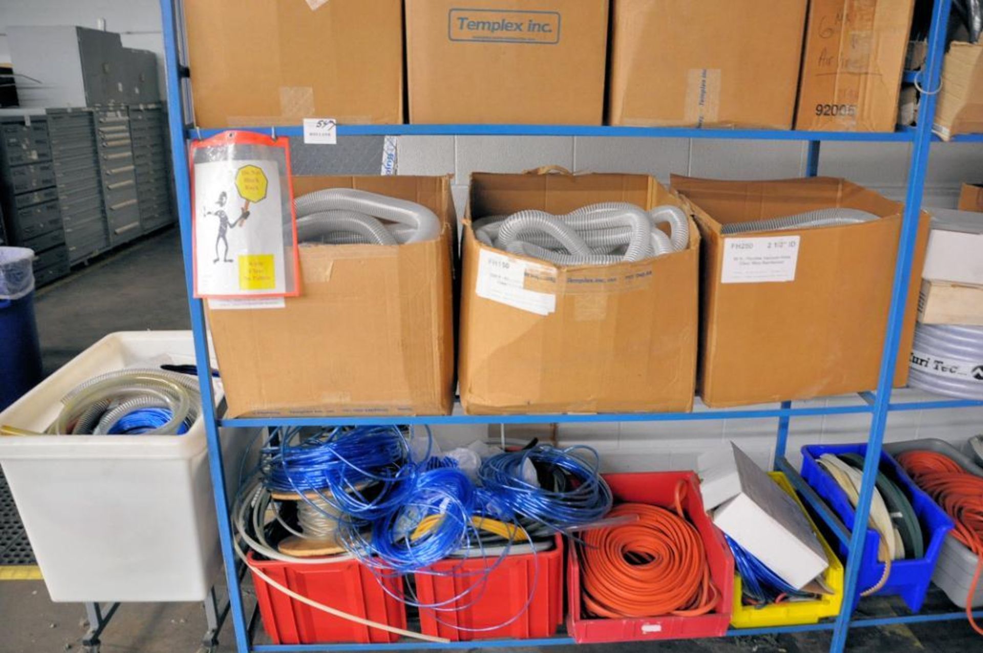 Lot - Vacuum Hoses on Rack and Various Parts in Corner - Image 3 of 5