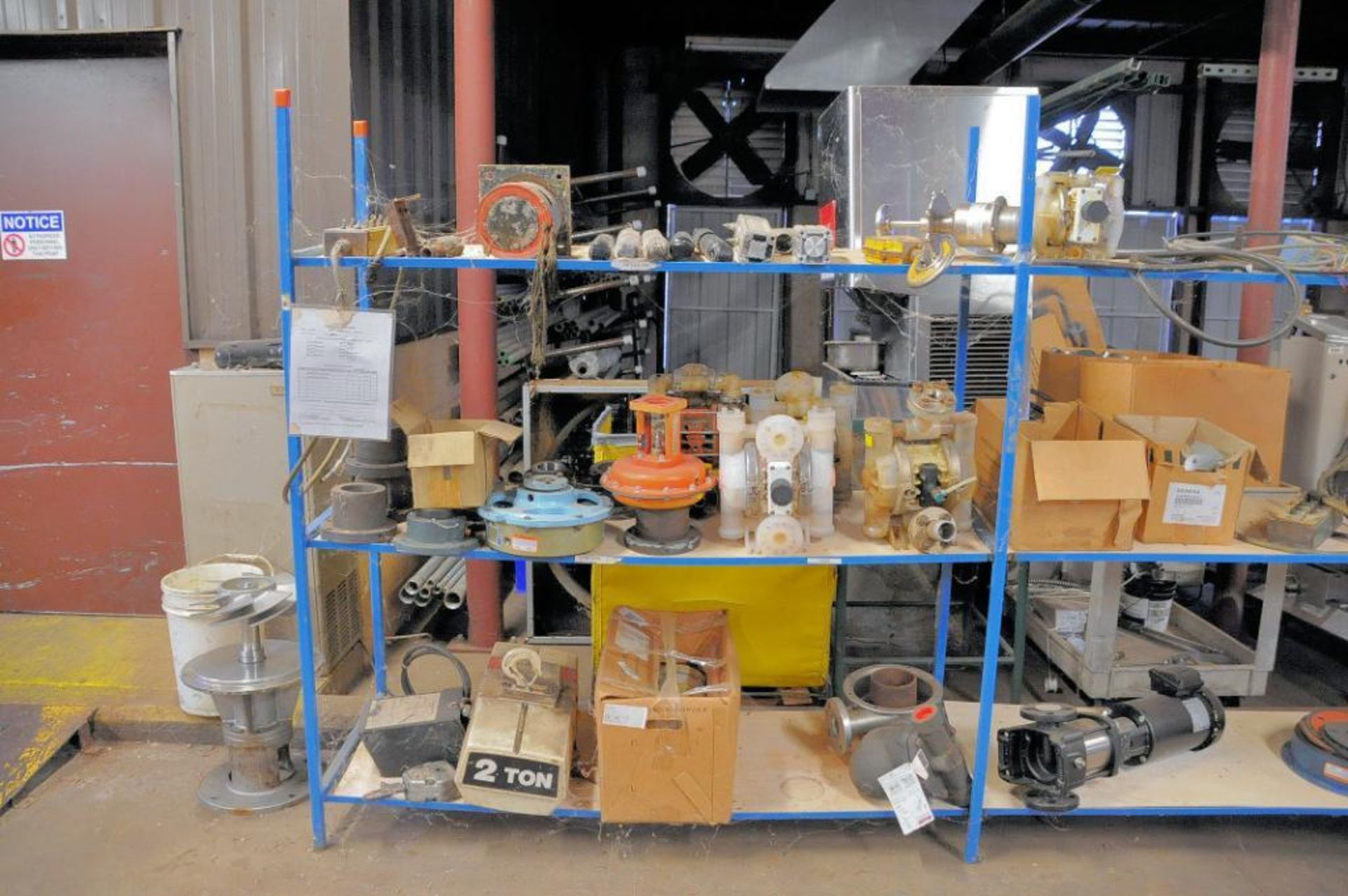 Lot - Pumps, Diaphragm Pumps, Motors, Ice Machine, Drinking Fountain, Pipe Clamps and Exhaust Fan - Image 2 of 5