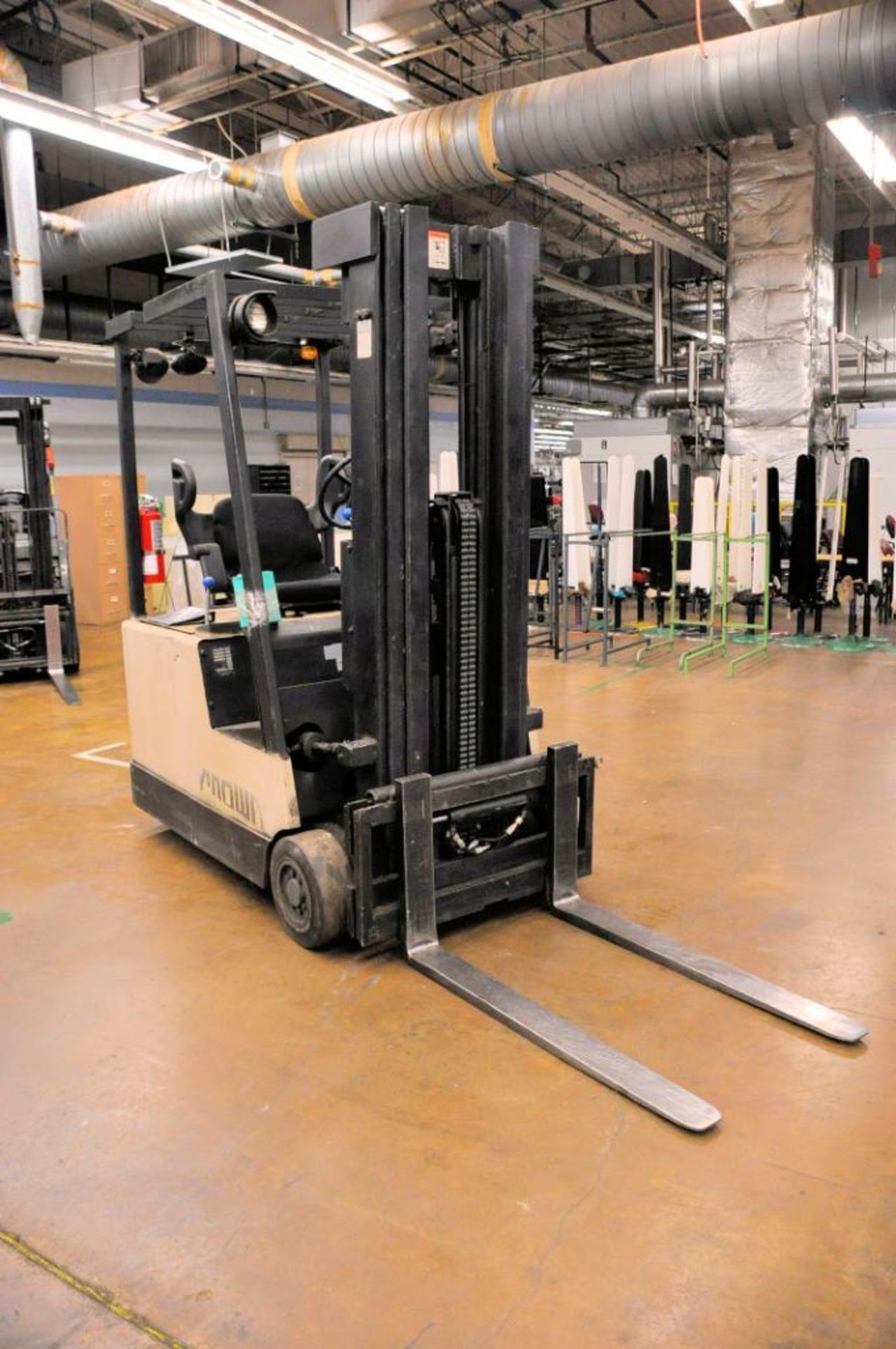 Crown 2,750-lb. Capacity Electric Forklift Truck, S/N: 1A175988 - Image 2 of 5