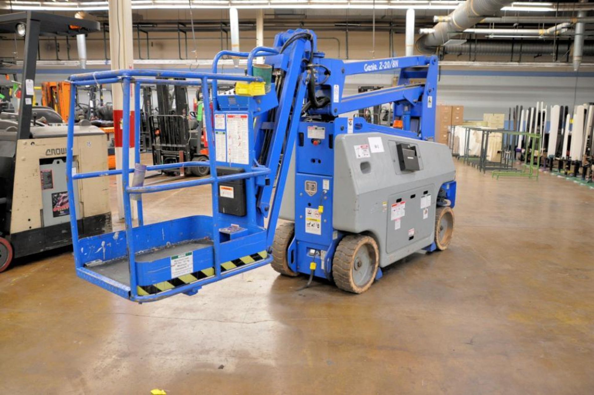 Genie Z-20/8N 20 ft. Articulated Boom Lift