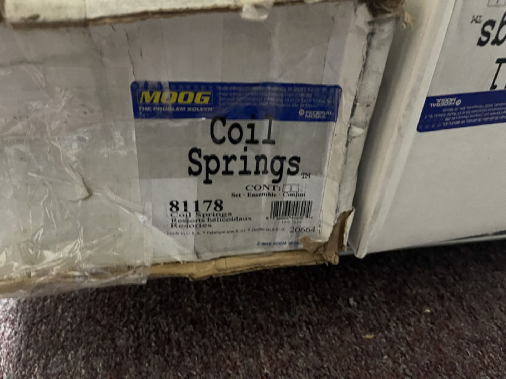 LOT - (6) ASSORTED COIL SPRINGS, (1) BOX OF MAXPEEDING RODS - Image 10 of 13