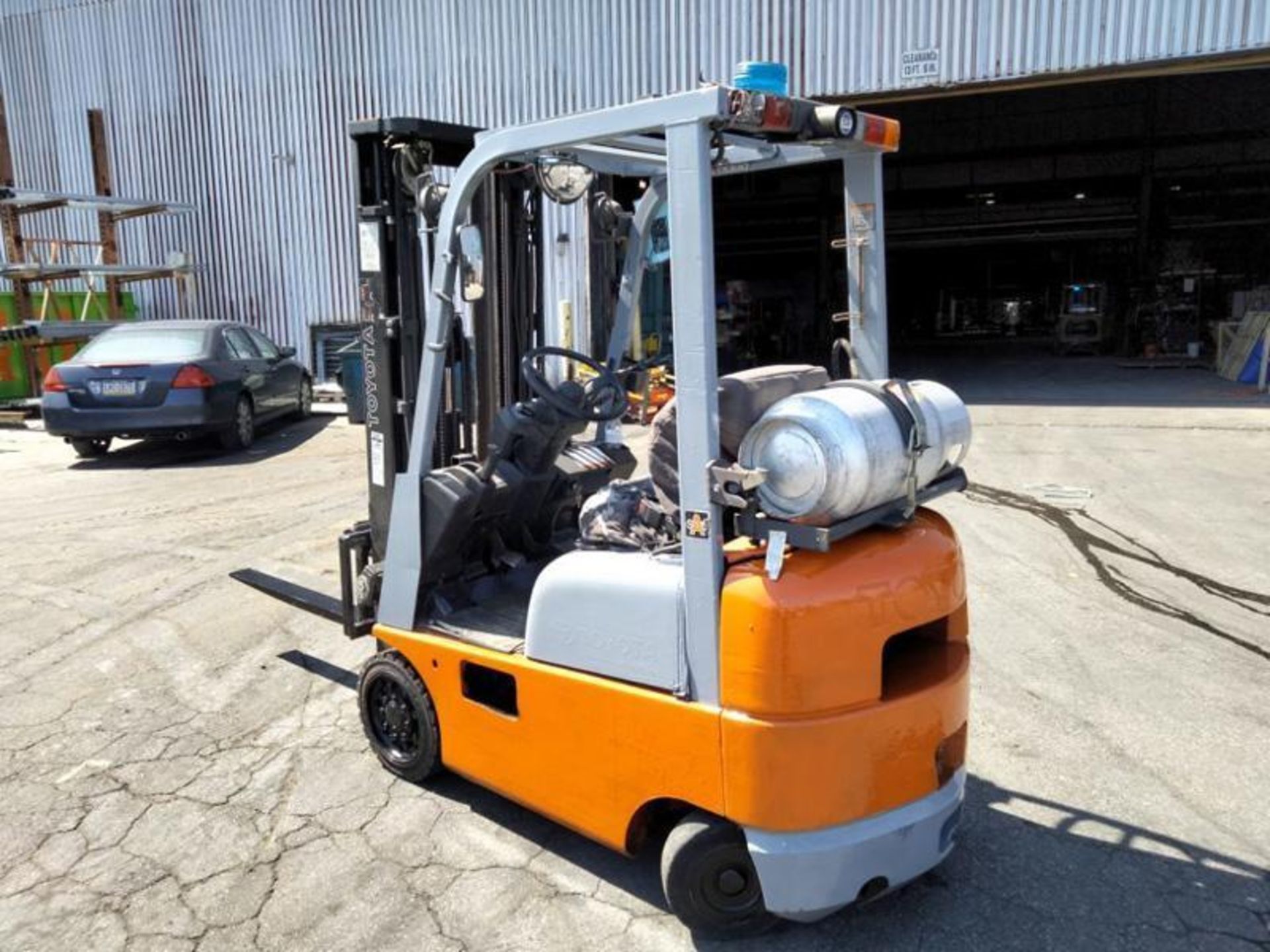 Toyota 7FGCU15 3,000 Lbs. Capacity Forklift With Side - Image 4 of 6