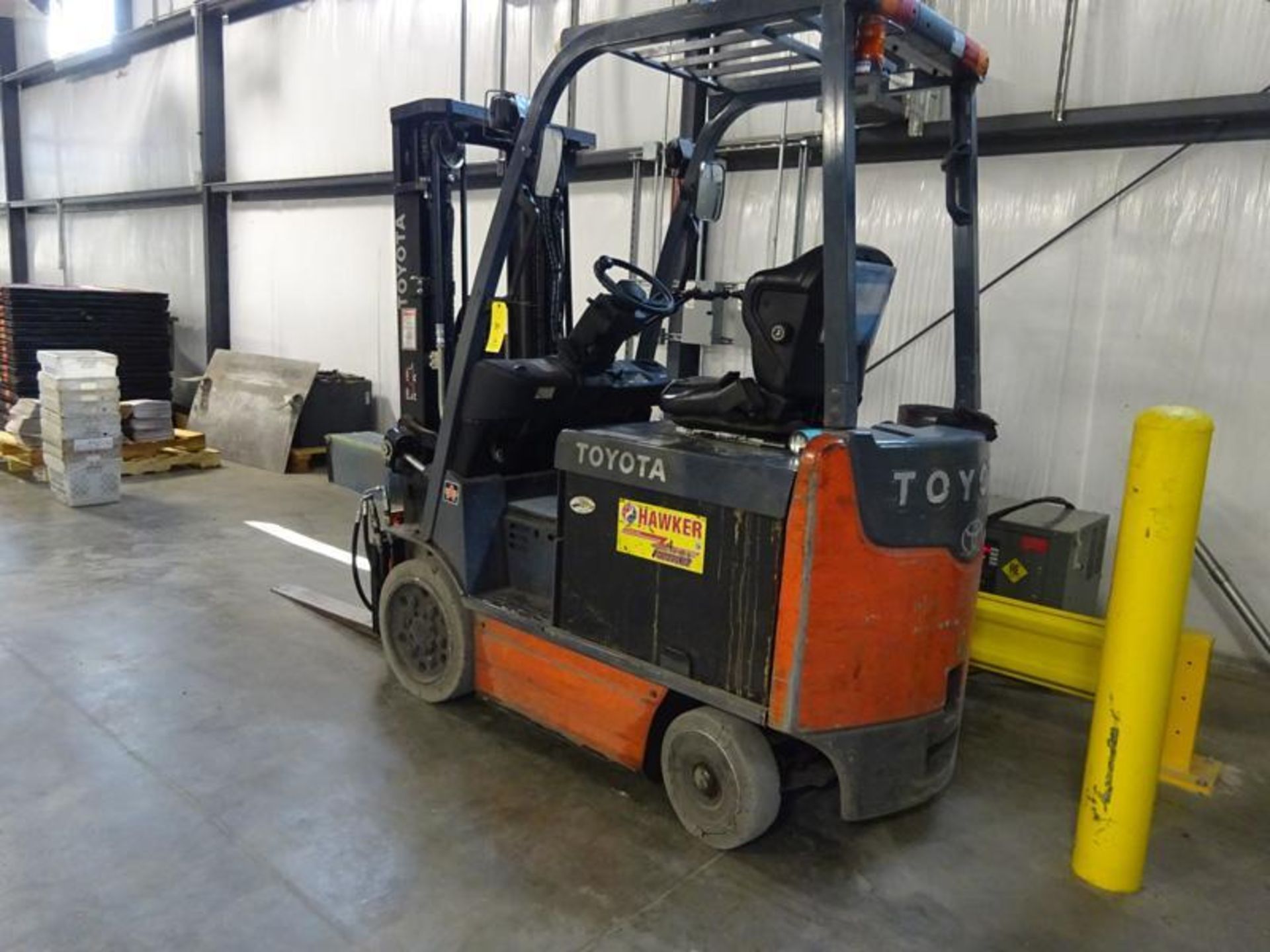 Toyota RF BCU 25 Electric 5000 Lb. Forklift, S/N 62789, 8021 Hours, W/ Side Shift, Roll Clamp Accept - Image 5 of 5