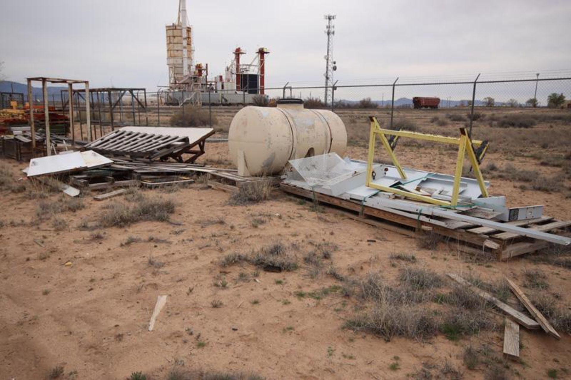 Contents of the South Yard (Does Not Include Machine Shop Air Compressor) Curtic Air Compressors, LP - Image 5 of 15