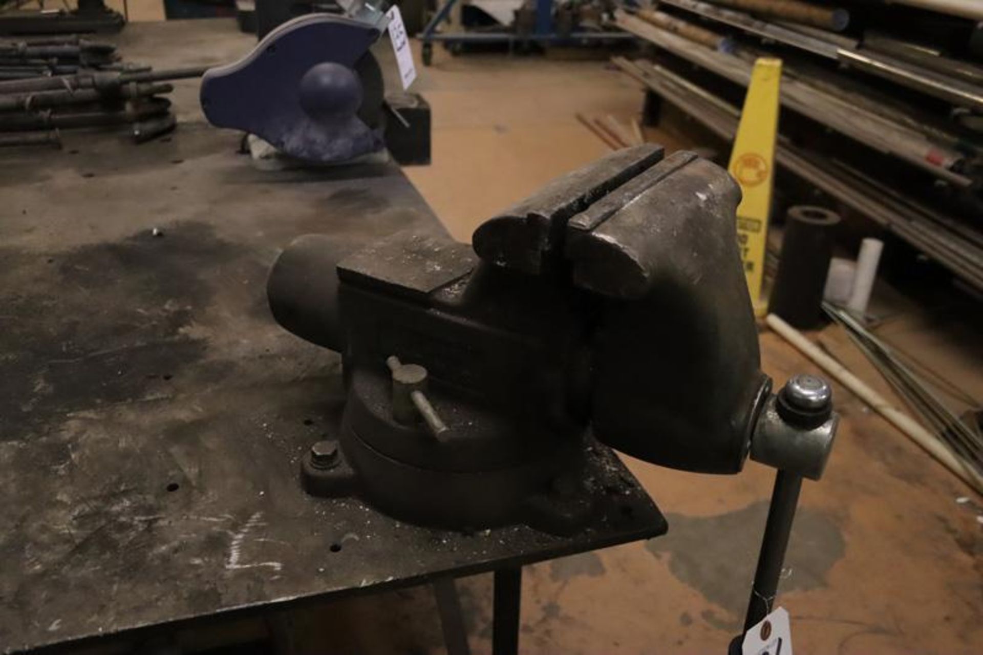 8" Bench Vise - Image 2 of 2