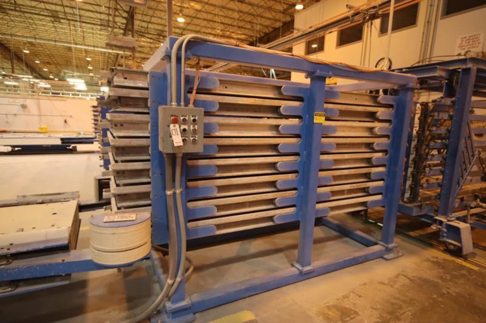 Mould Frame System Consisting of Mold Loader, Mold Unload Station, (6) Conveyor Sections, (30) Mold - Image 3 of 11