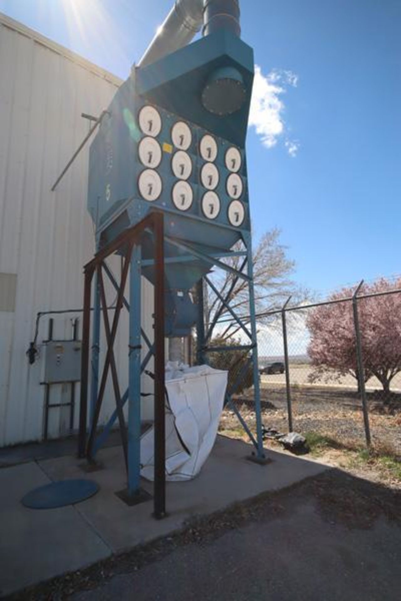 Donaldson Torit Dust Collector #5, 12 Cartridge