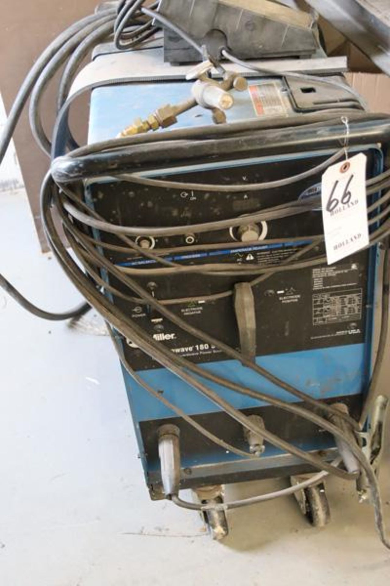 Miller Welder Syncro Wave 180SD, S/N#LE440263