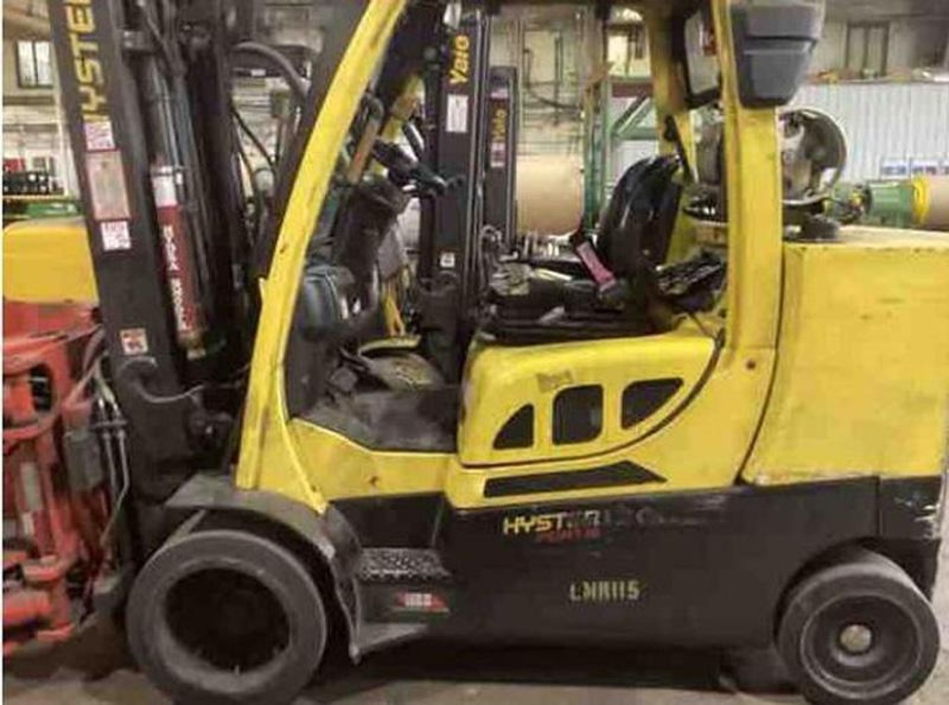 12,000 POUND HYSTER S120FTPRS FORKLIFT WITH BOLZONI PAPER ROLL CLAMP TRIPLE STAGE MAST MFG. 2018 - Image 4 of 8