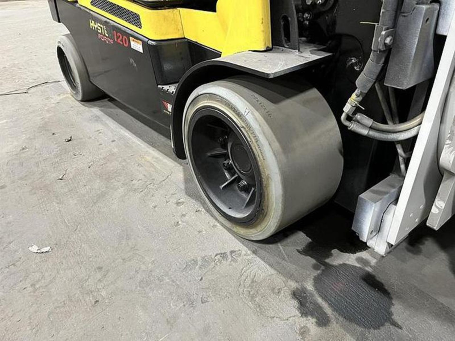 12,000 POUND HYSTER S120FTPRS PAPER ROLL CLAMP TRUCK - Image 6 of 14