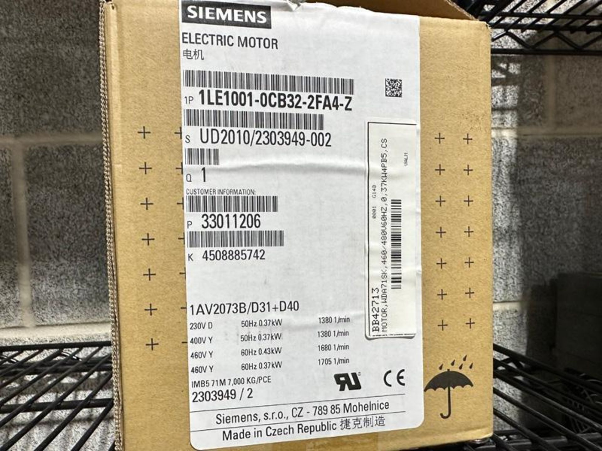 SIEMENS ELECTRIC MOTER 1LE1001 0CB32 2FA4 Z - Image 2 of 3