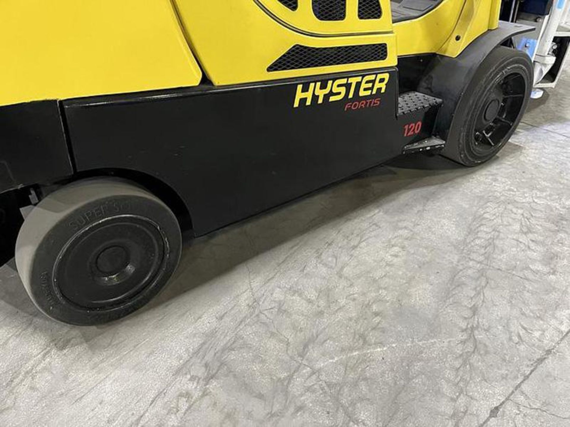 2018 12,000 POUND HYSTER MODEL S120FTPRS TWO STAGE MAST - Image 6 of 17
