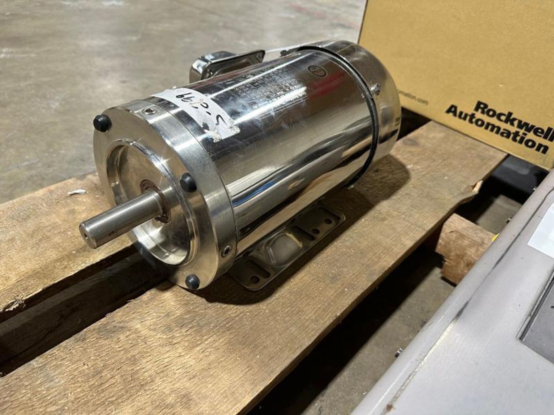 New North American Electric PESS145TC2M-4 3-Phase, 2HP Motor - Image 2 of 3