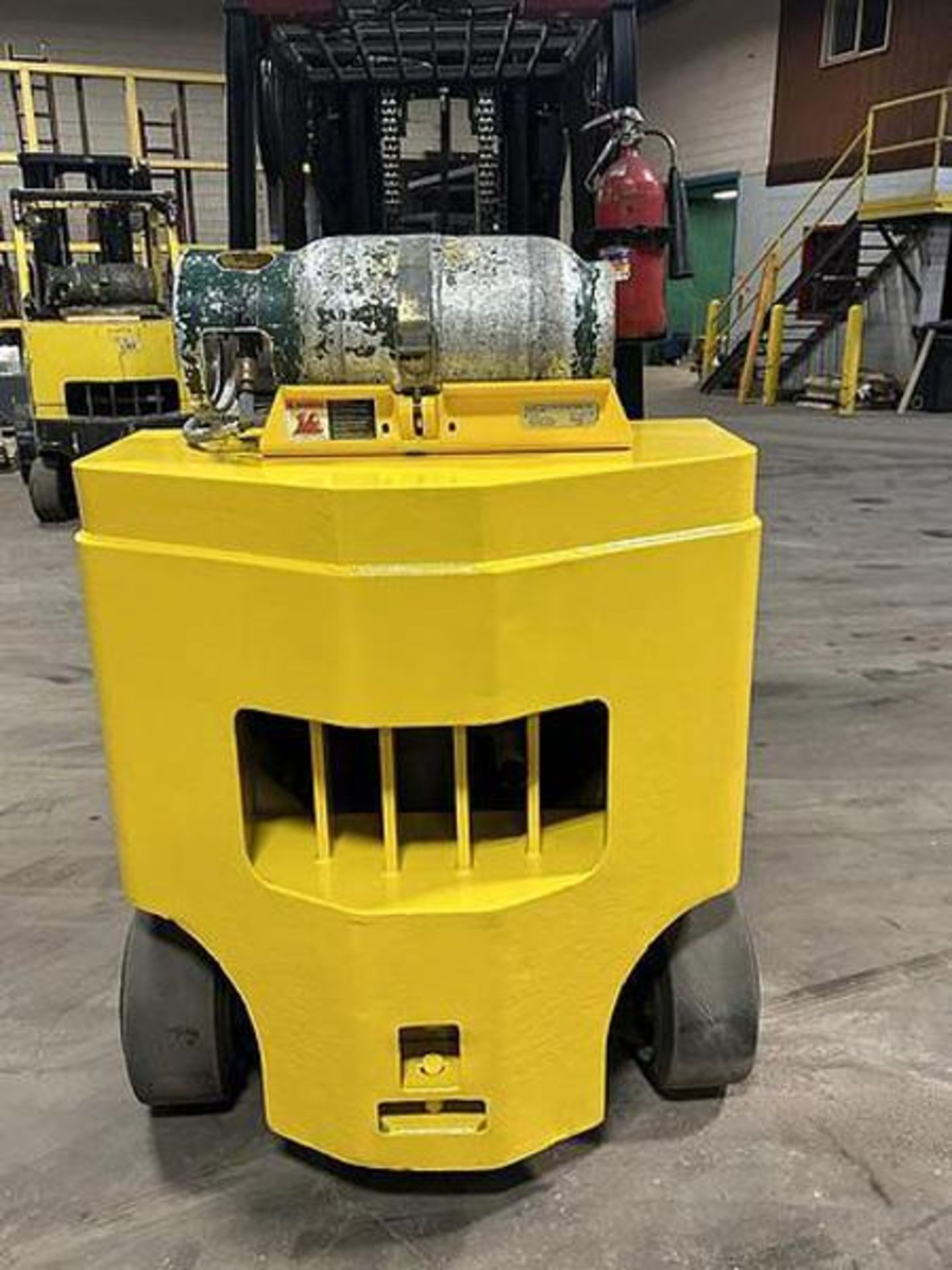 12,000 POUND HYSTER MODEL S120XL2S FORKLIFT WITH PAPER ROLL CLAMP - Image 5 of 9