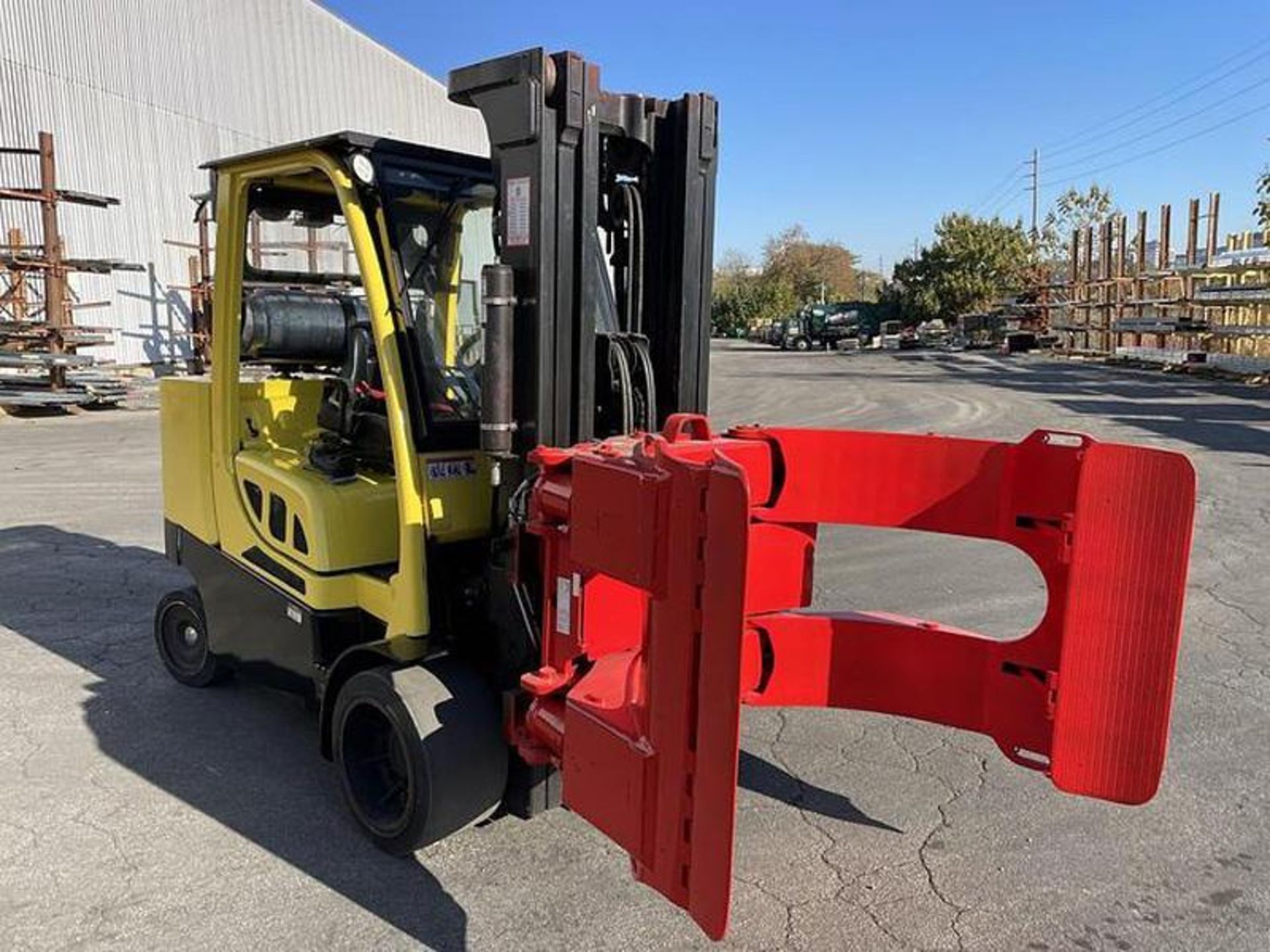 12,000 POUND HYSTER S120FTPRS FORKLIFT WITH BOLZONI PAPER ROLL CLAMP TRIPLE STAGE MAST MFG. 2018 - Image 2 of 12