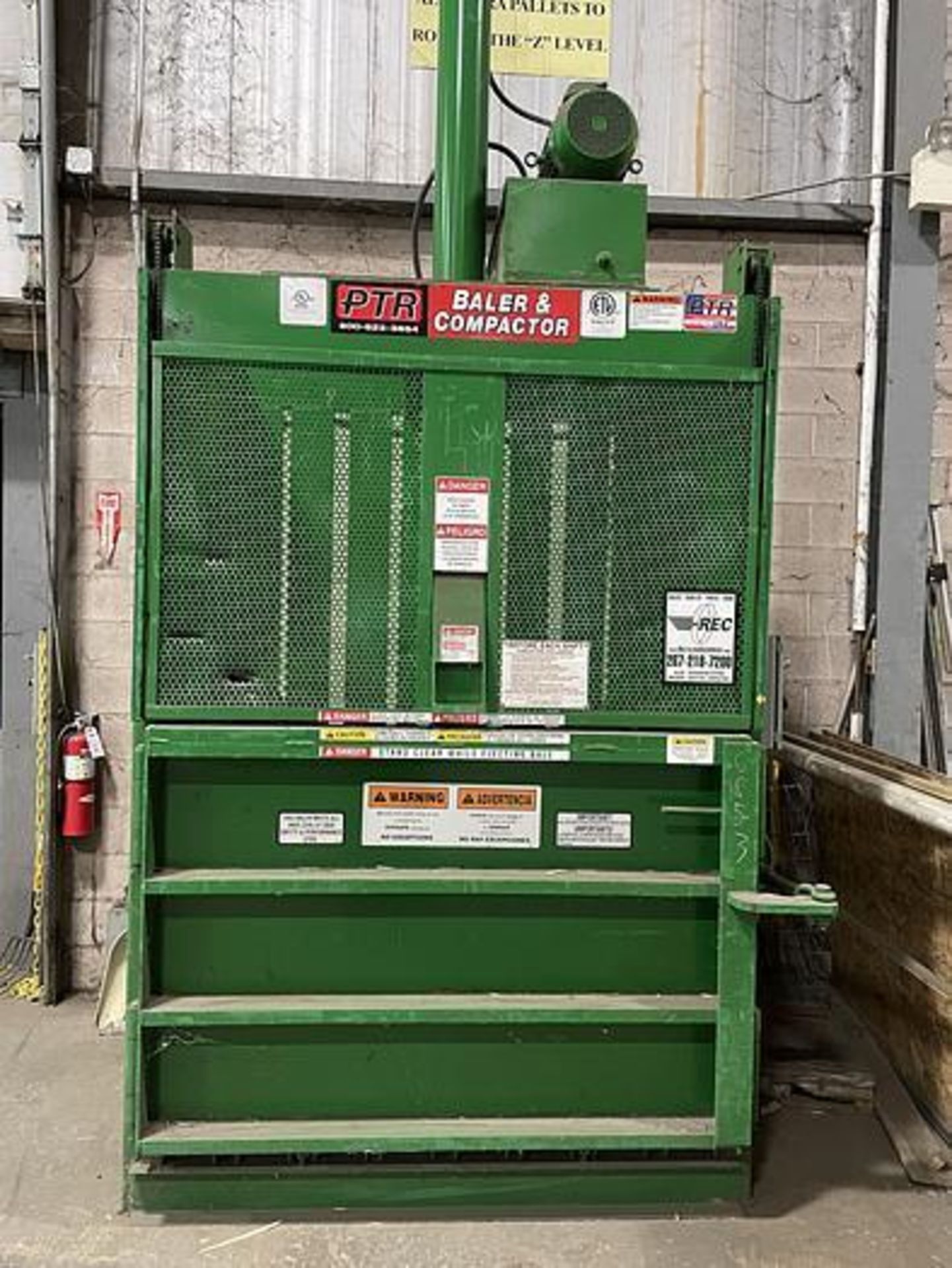 PHILADELPHIA TRAM RAIL BALER