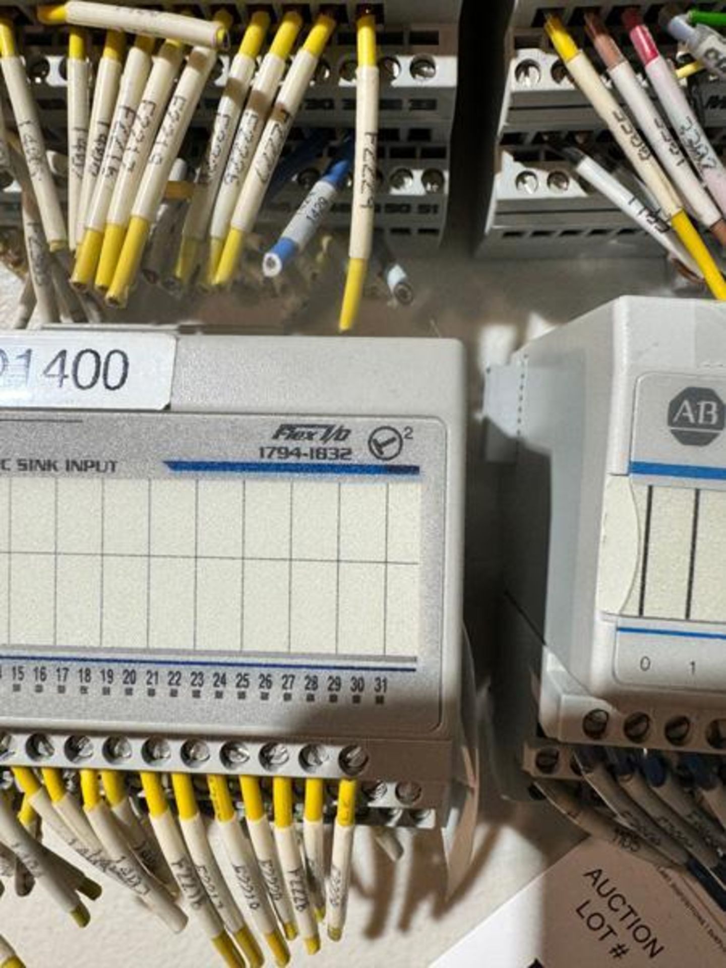 TWO Allen Bradley 1794-1816 Flex I/O AND ONE ALLEN BRADLEY 1794-IB32 I/O MODULE FLEX I/O 32 DIGITAL - Image 3 of 3