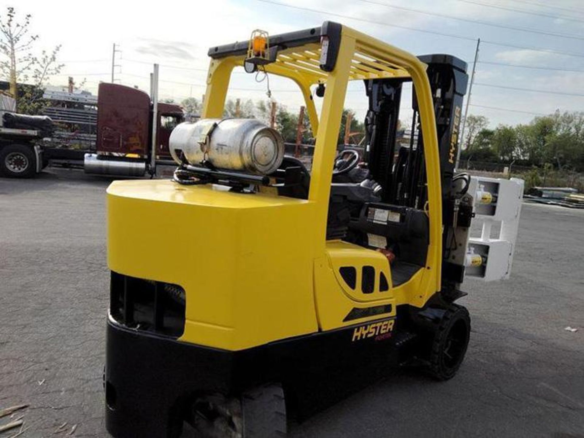 12,000 POUND HYSTER S120FTPRS FORKLIFT WITH 60" CLAMP - Image 3 of 6