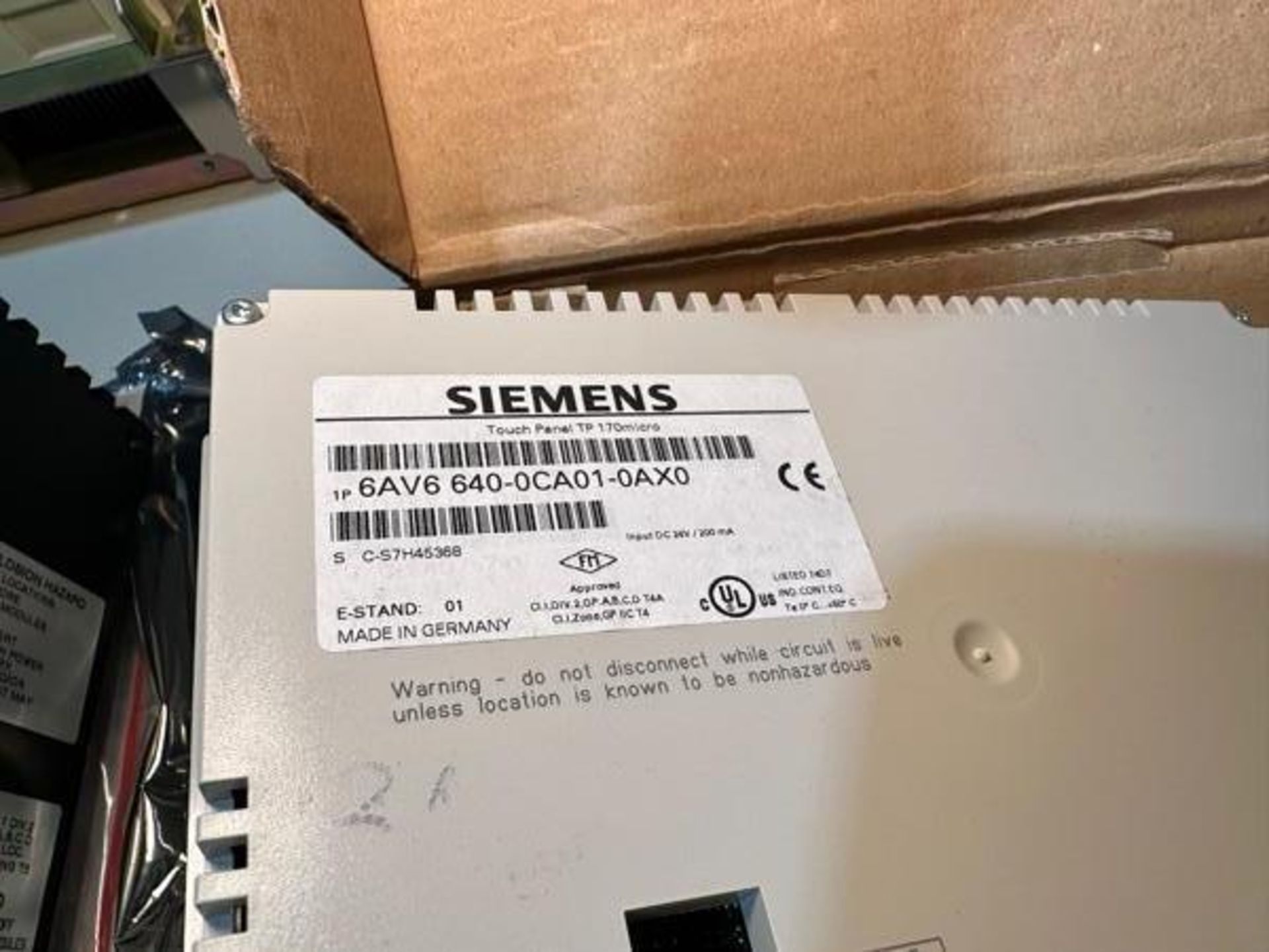 SIEMENS SIMATIC 6AV6640-0CA01-0AX0 TOUCH PANEL TP 170 MICRO - Image 3 of 3