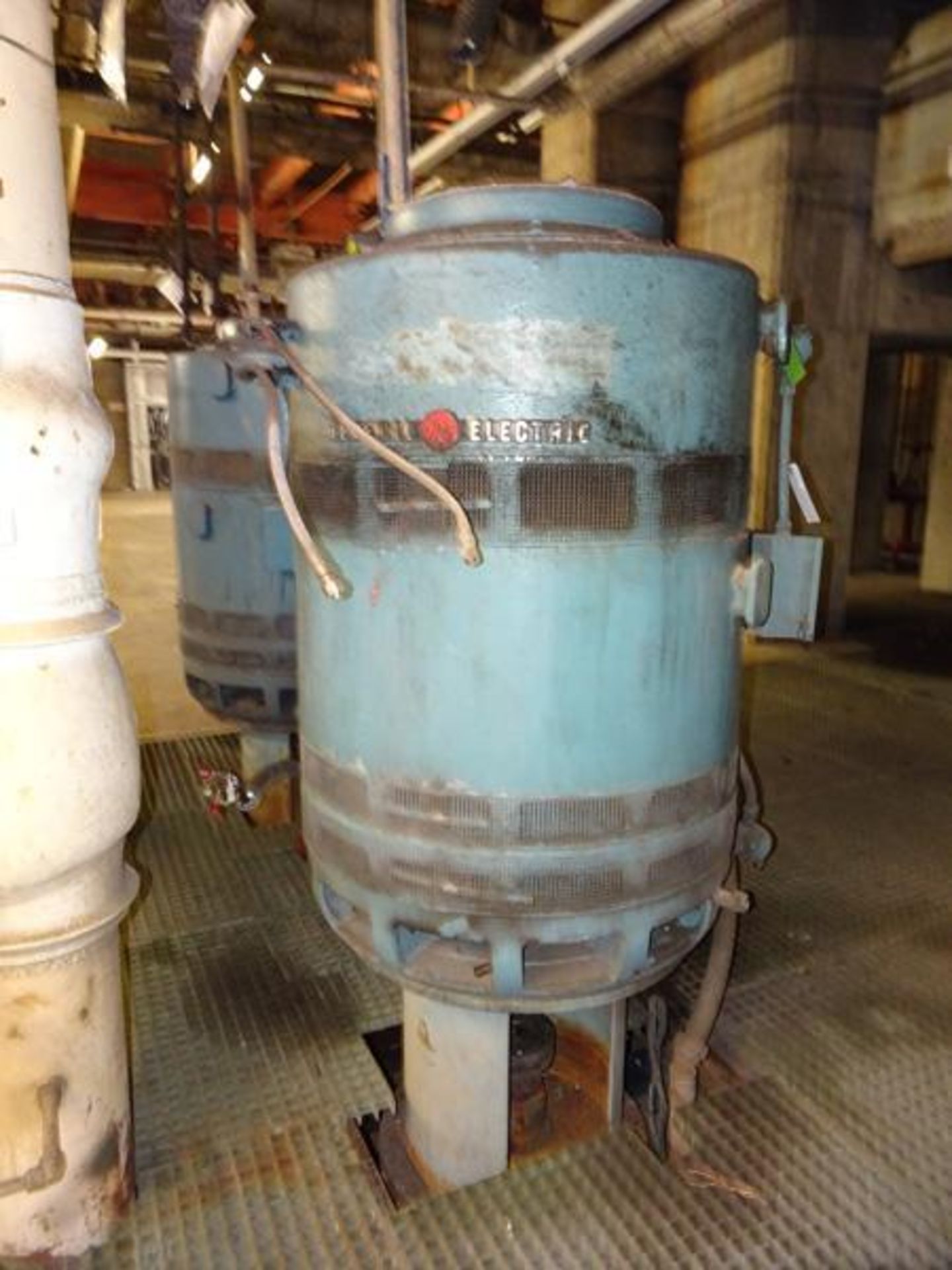 General Electric 5K6336XC339A Pump Motor - 600 HP, 4000 v, 78 AMPS, 60 Hz, S/N HNJ817021 - Image 2 of 5