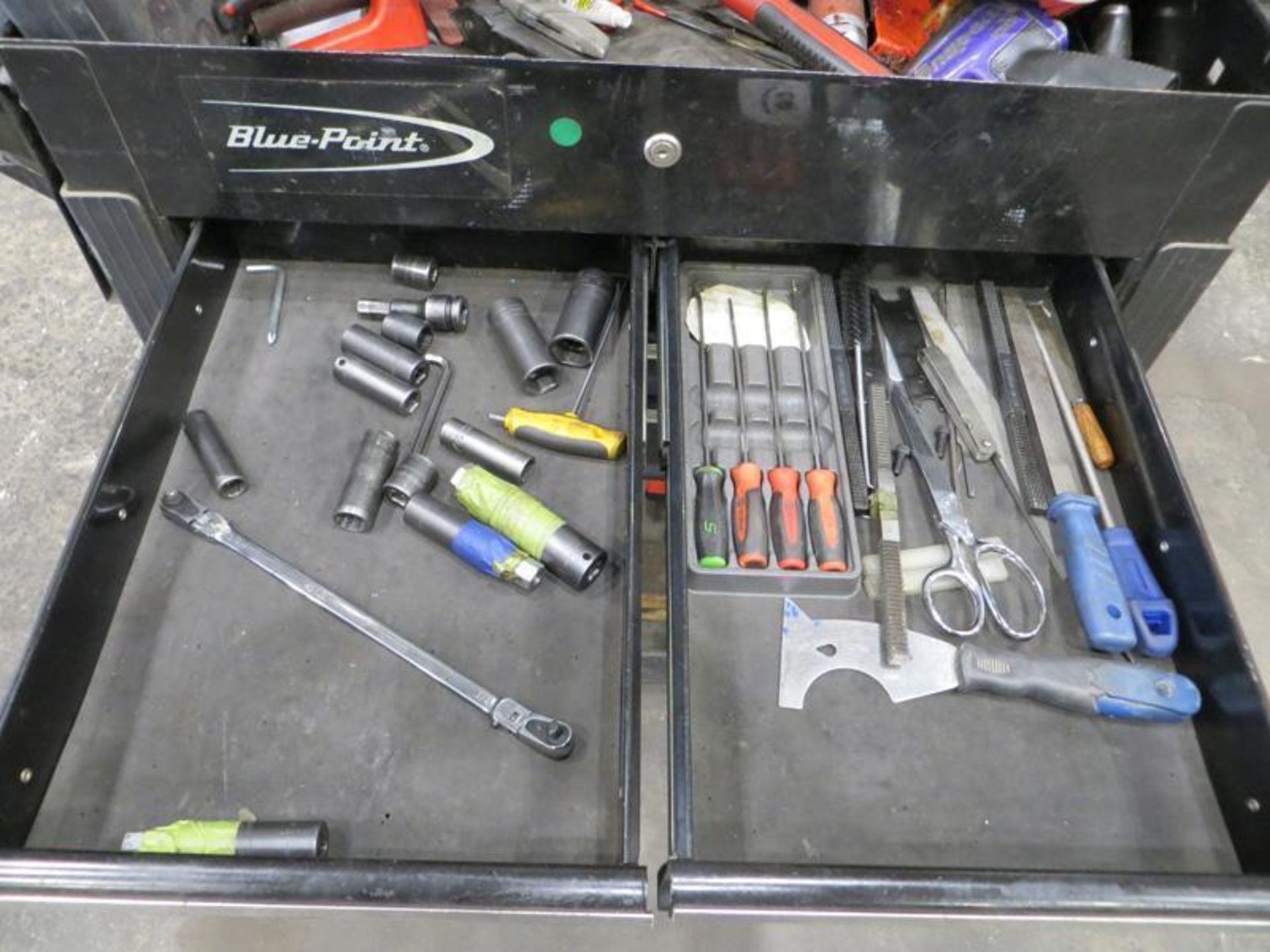 Blue point rolling tool box plus contents - Image 3 of 5