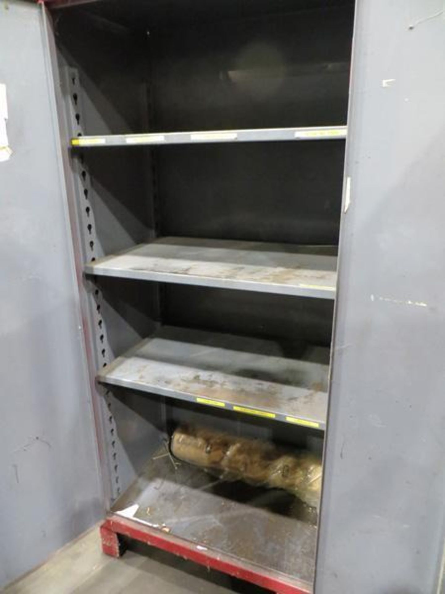 Hodge two door heavy duty cabinet - Image 2 of 2