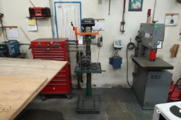 Grizzly m# G7948 Drill Press - 1.5 HP, 110/220 v, 1725 RPM