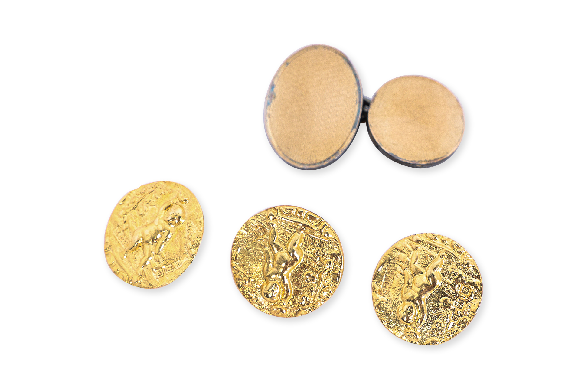 A GROUP OF SILVER GILT BUTTONS AND PAIR OF CUFFLINKS - Image 3 of 3